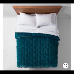 Teal Velvet Tufted Stitch Quilt from Target